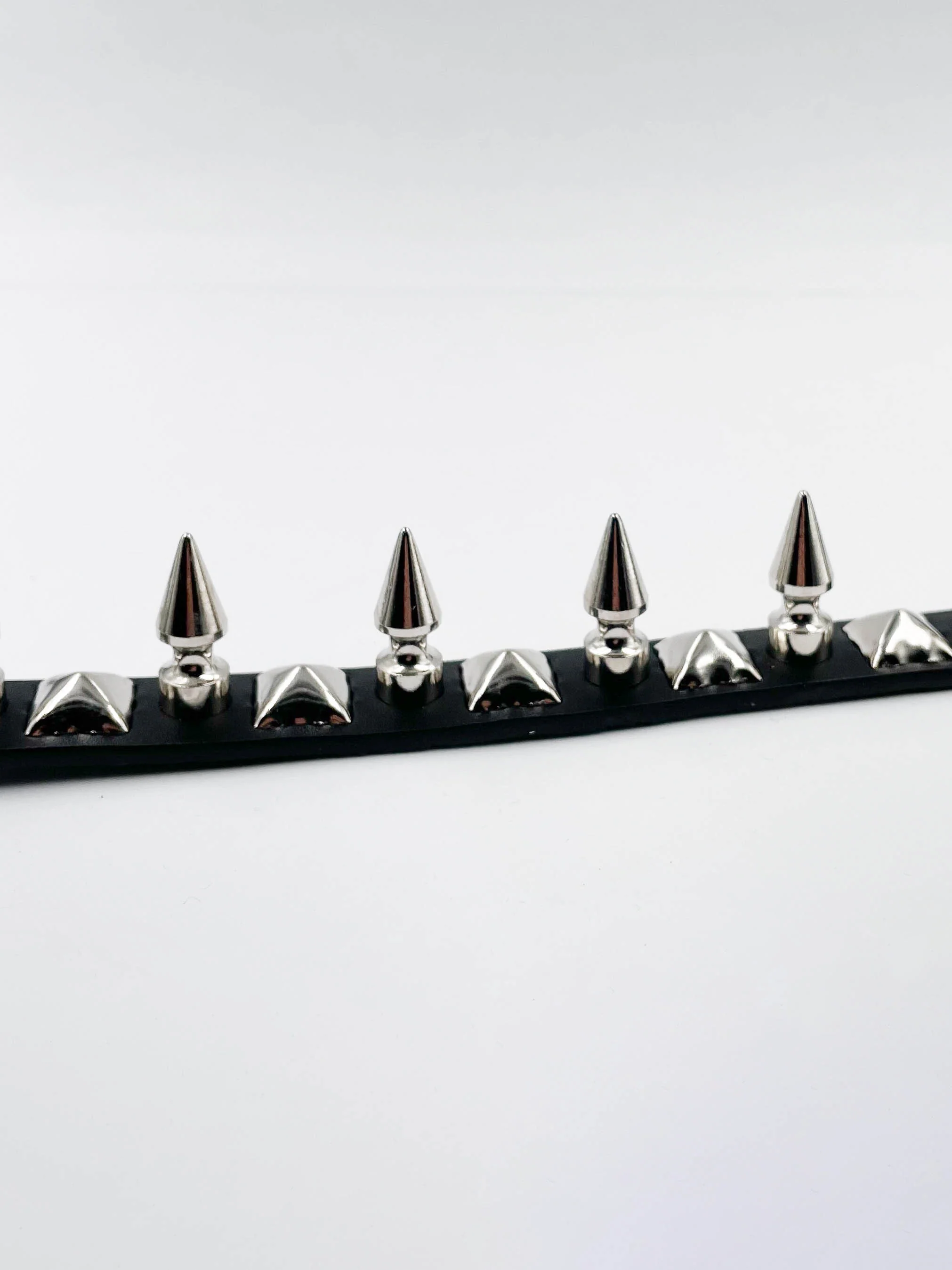 FUNK PLUS STUD AND SPIKE CHOKER CK139 - Image 2