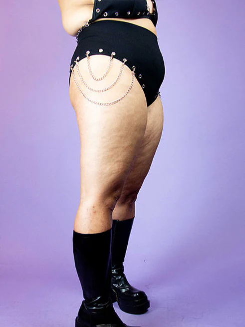 INDYANNA EYELET SHORTS + CHAINS - Image 6