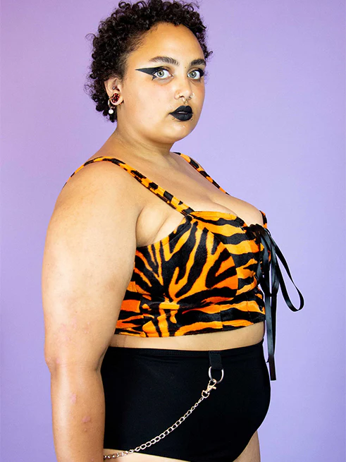 INDYANNA x WHATEVERNBD COLLAB DITCHER LACE UP TOP PLUS SIZE - Image 5