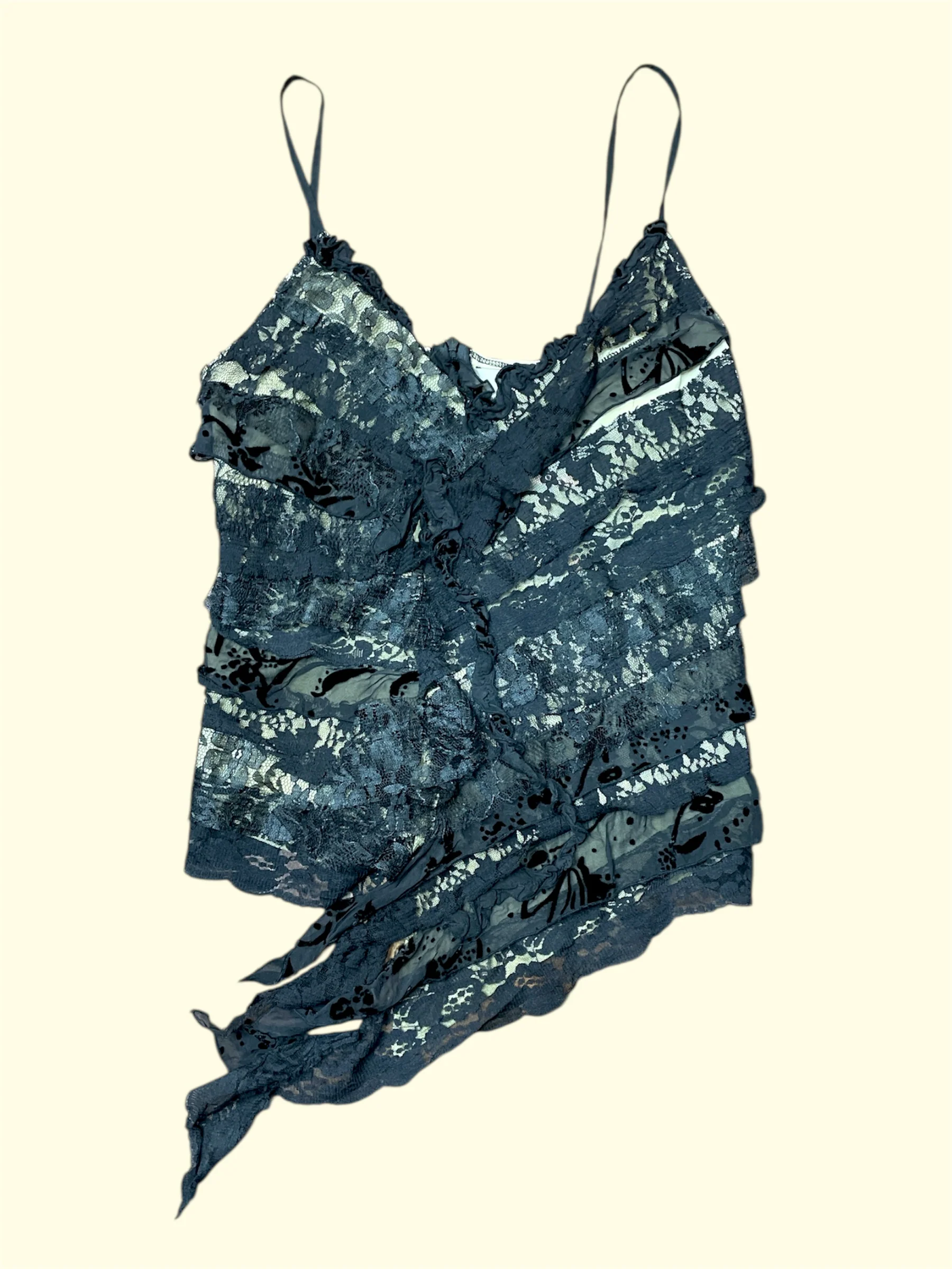 SECOND HAND SAQUE BLACK LACE RUFFLE TOP