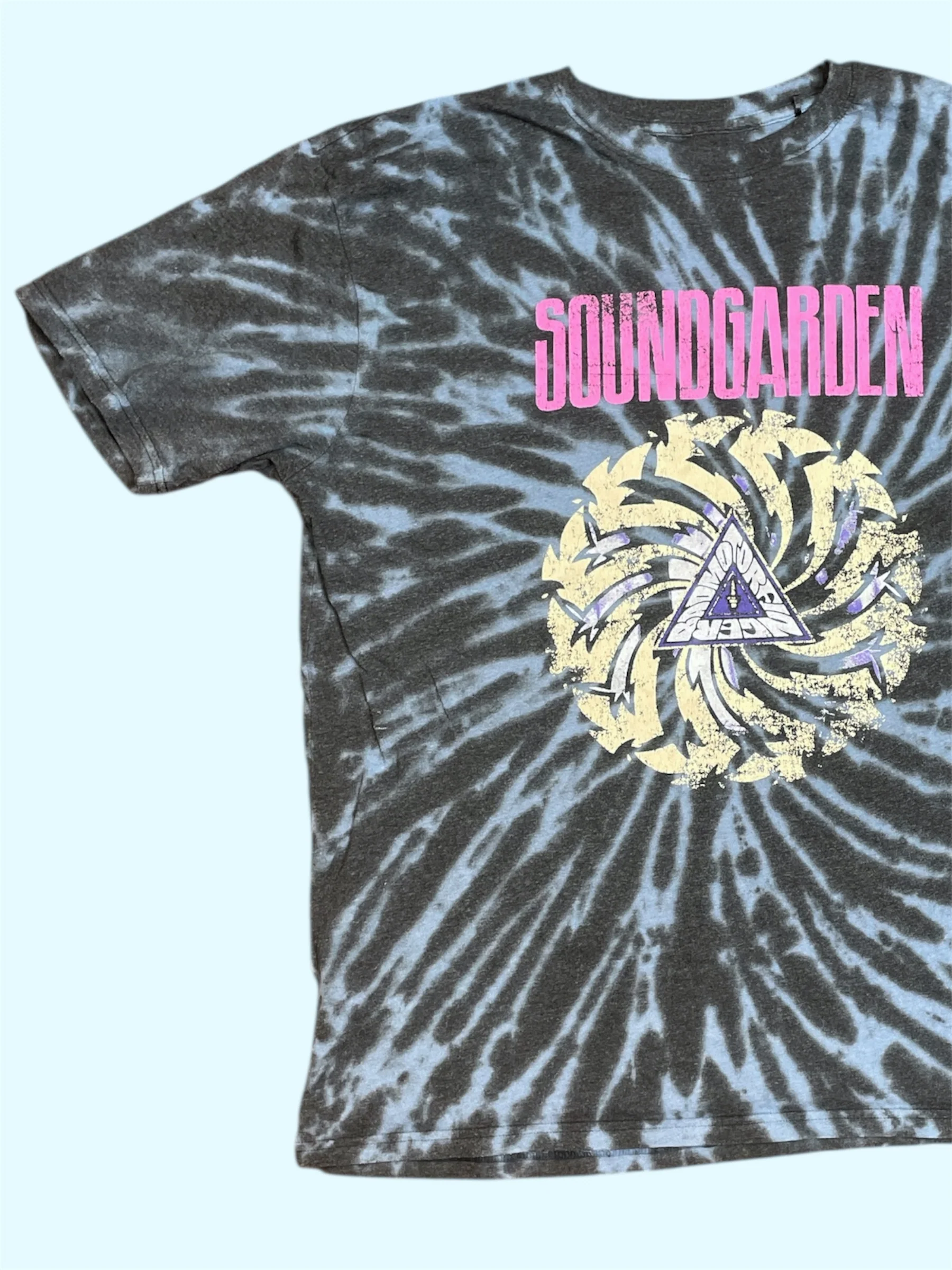 SECOND HAND SOUNDGARDEN SHIRT - Image 2