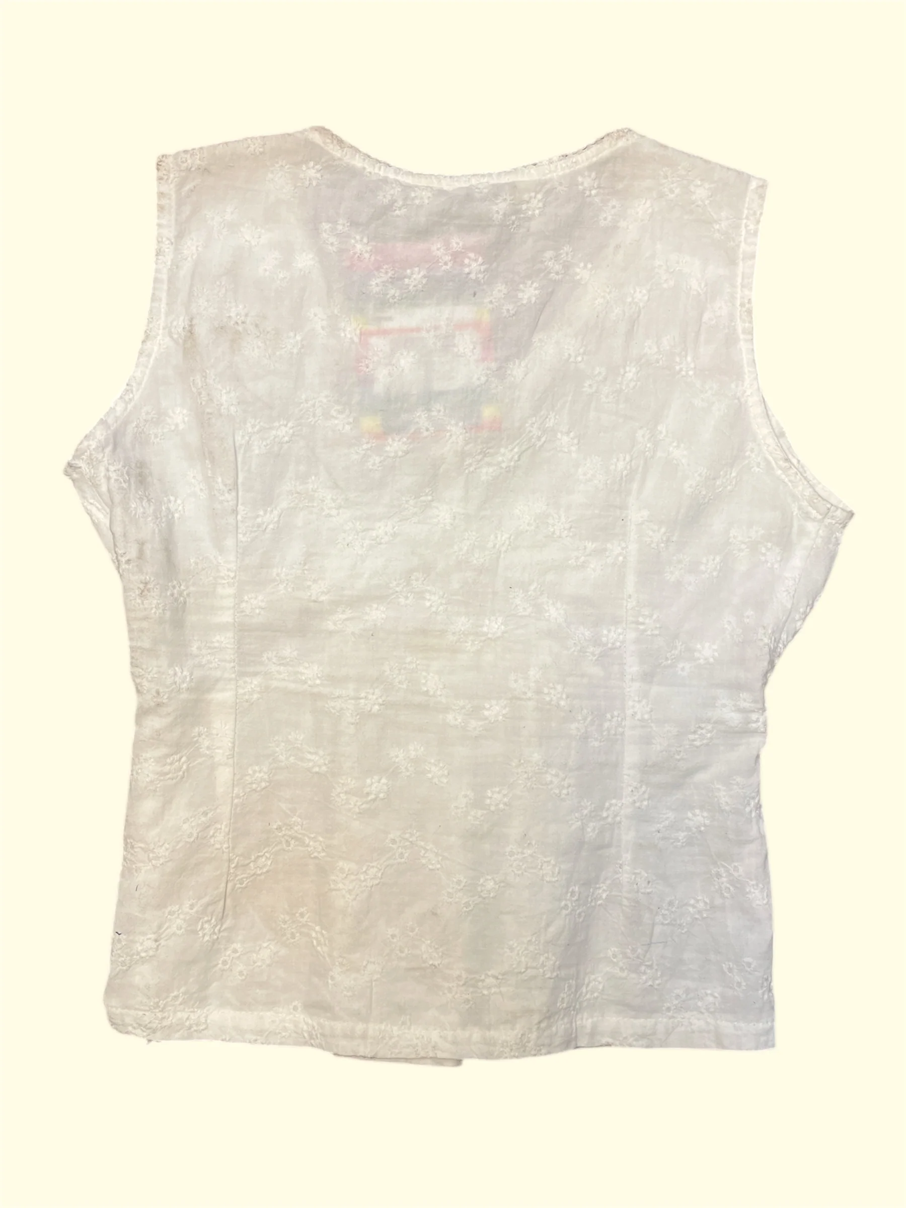 SECOND HAND WHITE STRONG FASHION TOP - Image 3
