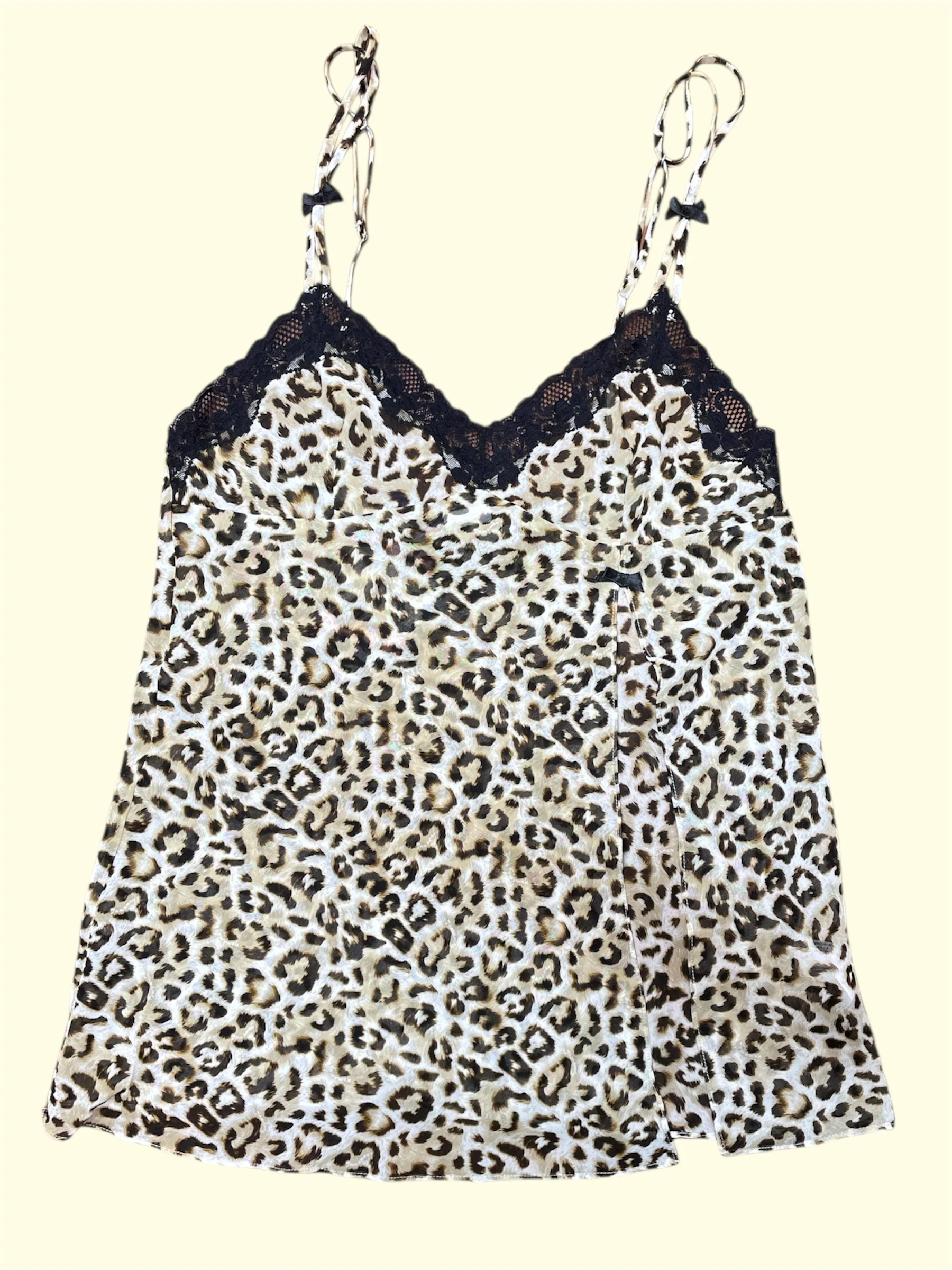 SECOND HAND YAMAMAY LEO SLIT TOP