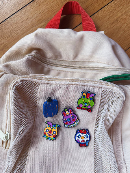 SO LAZO CLOWN PIN SET - Image 3